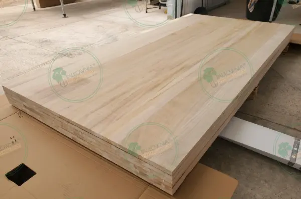 Tablero alistonado de Paulownia 2400x1220x10mm