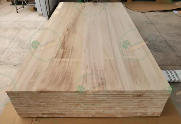 Tablero alistonado de Paulownia 2400x1220x12mm
