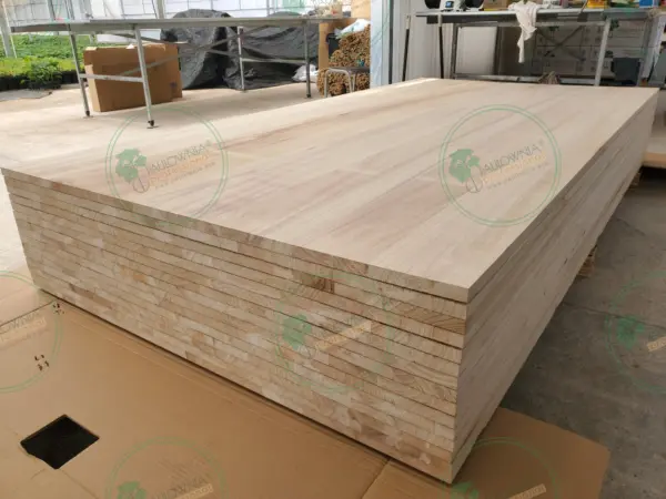 Tablero alistonado de Paulownia 2400x600x18mm
